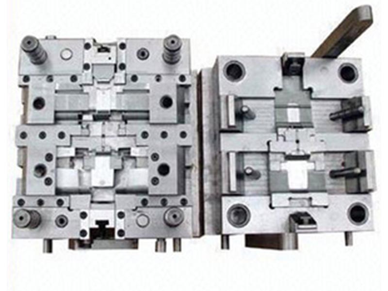 陇精密塑料模-07